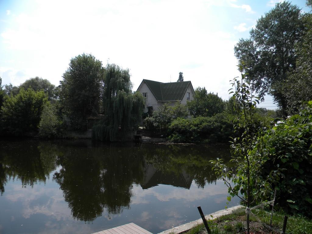 Guest House Dacha Киев Екстериор снимка