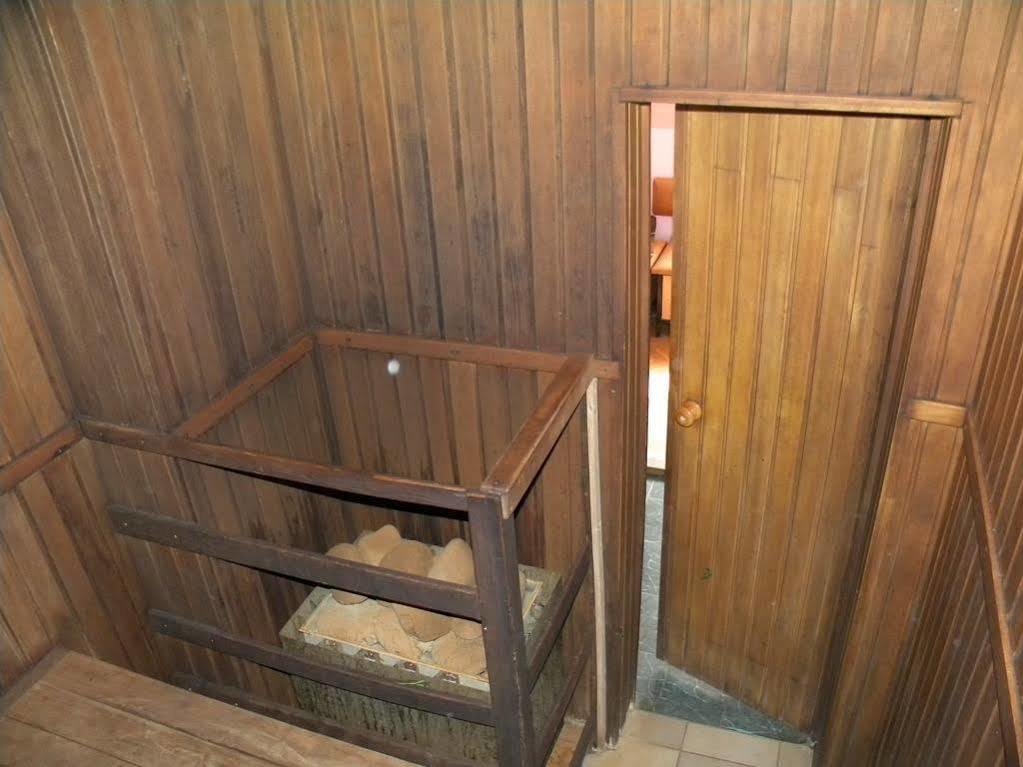 Guest House Dacha Киев Екстериор снимка